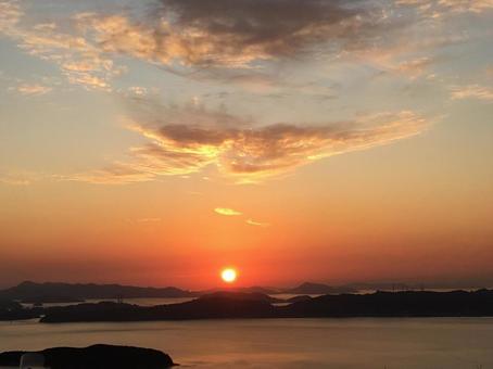児島から眺める瀬戸内の夕景(倉敷市) 児島から眺める瀬戸内の夕景(倉敷市)の写真