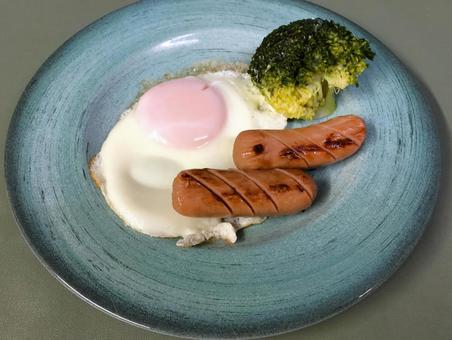 シンプルな朝食プレート シンプルな朝食プレートの写真
