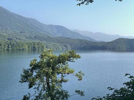 青木湖3 250725 青木湖3 250725 湖,木崎湖,山の写真素材