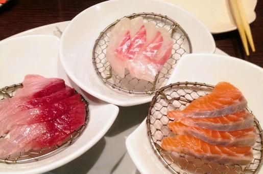 お刺身 お刺身 三点盛り,新鮮,居酒屋の写真素材