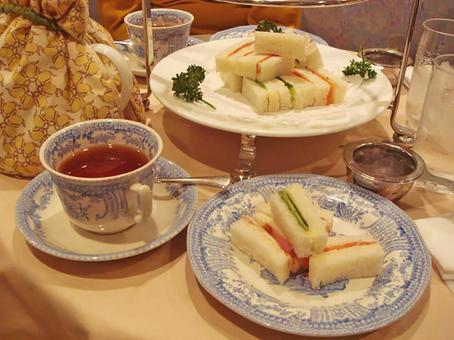 アフタヌーンティー(サンドイッチ) アフタヌーンティー(サンドイッチ) ティータイム,アフタヌーンティー,紅茶の写真素材
