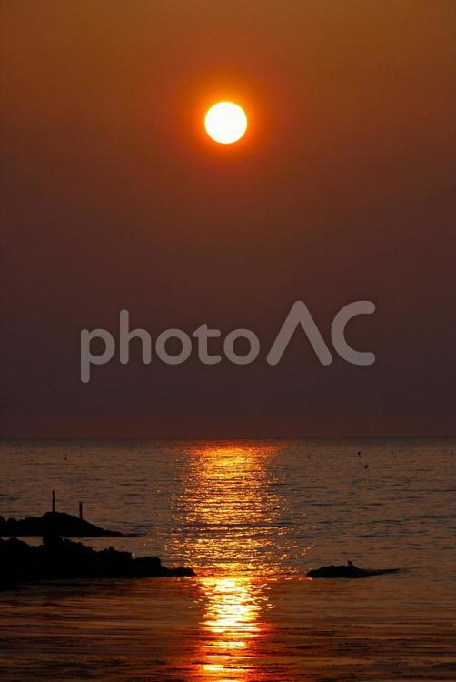 夕日と日本海 夕日,夕焼け,夕方の写真素材