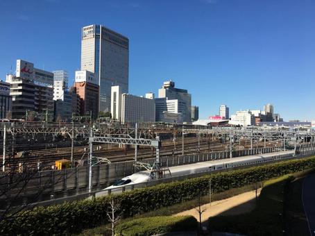 Shinkansen seen from Shinagawa Station Shinkansen seen from Shinagawa Station