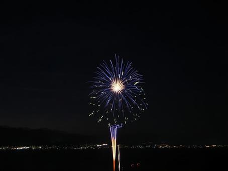 青の花火 青の花火の写真