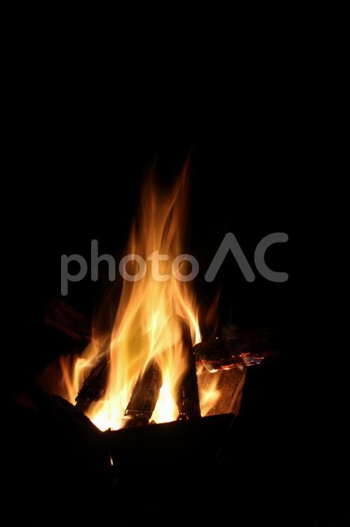 焚き火 No 写真素材なら 写真ac 無料 フリー ダウンロードok
