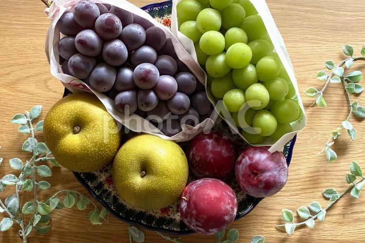 夏から秋にかけての季節の果物 フルーツ,果物,秋の写真素材