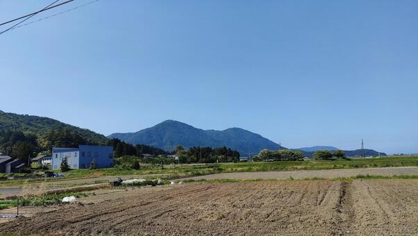 分水平野から望む弥彦山と角田山 弥彦山,角田山,新潟県の写真素材