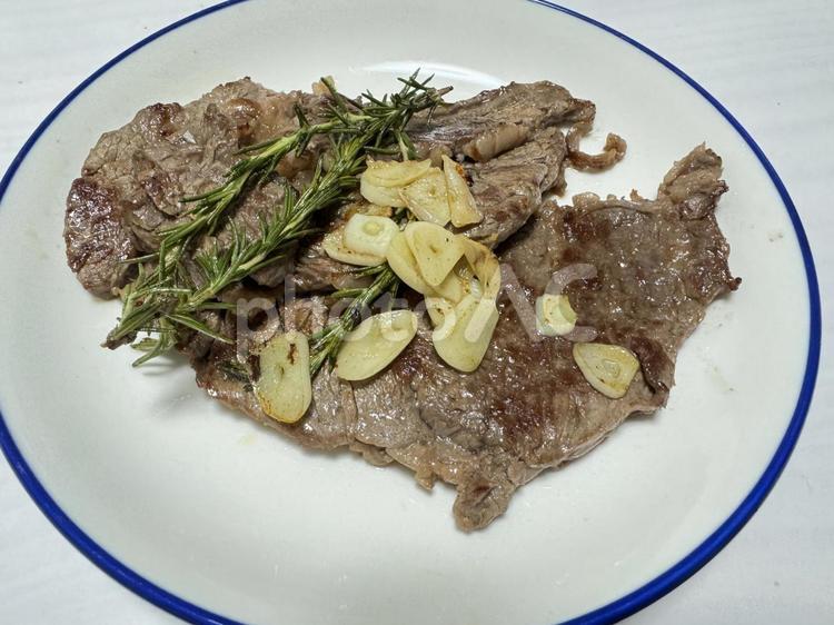 ステーキのイメージ ステーキ,肉,牛肉の写真素材
