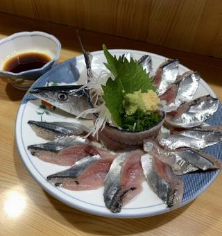 秋刀魚の刺身 秋刀魚の刺身の写真