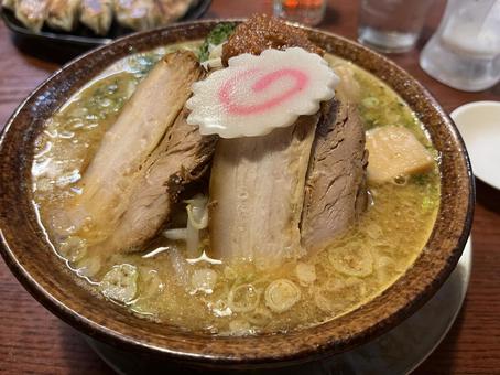 ラーメン ラーメン,担々麺,黒ゴマの写真素材