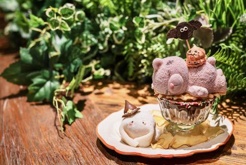 Cute Halloween sweets plate with bears, halloween, bear, ice, JPG