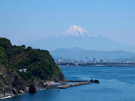 早春の富士山 早春の富士山 富士山,雄大,日本一の写真素材