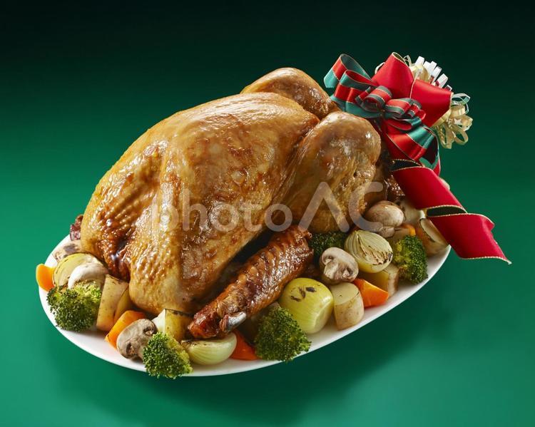 ローストチキン　鶏の丸焼き ローストチキン,チキン,クリスマスチキンの写真素材