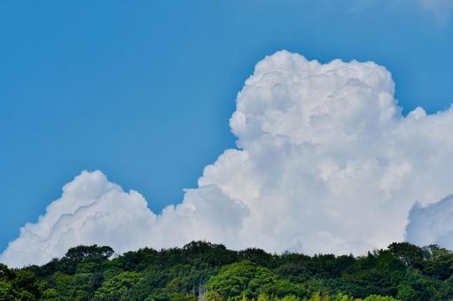 急成長した入道雲2 急成長した入道雲2 入道雲,夏,9月15日の写真素材