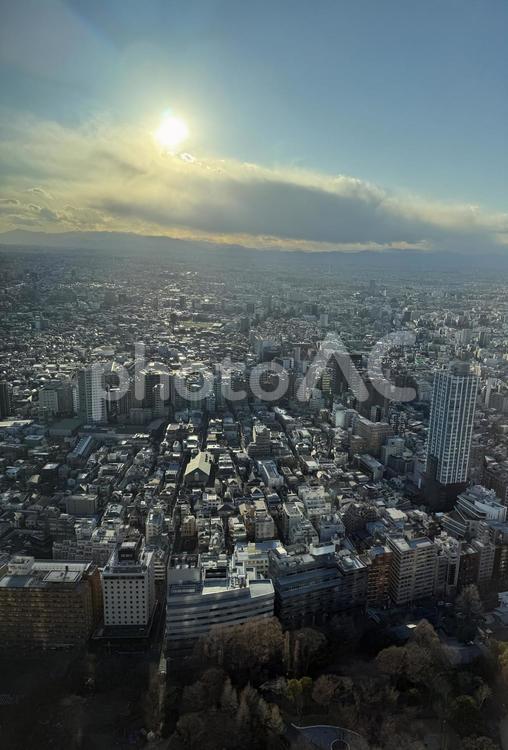 東京都庁から東京の街並みを見下ろす サンセット,銀座,新橋の写真素材