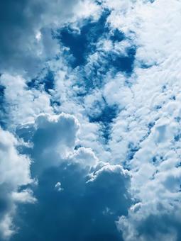 青い空と白い雲 青い空と白い雲の写真