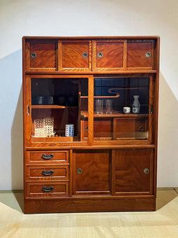 水屋箪笥とガラスの飾り棚 和家具,アンティーク,時代箪笥の写真素材