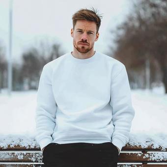 カジュアルファッションの男性ポートレート カジュアルファッションの男性ポートレートの写真