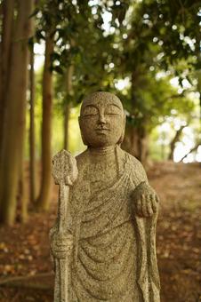 船橋市柏井唱行寺の身代地蔵尊 船橋市柏井唱行寺の身代地蔵尊 唱行寺,地蔵,木の写真素材