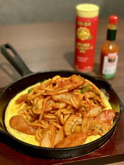 美味しいナポリタン ナポリタン,フライパン,パスタの写真素材