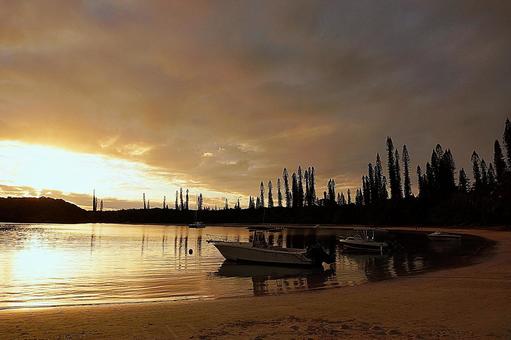 ニューカレドニア　イルデパン島50　夕景の写真