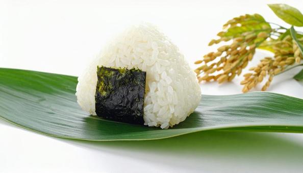 おにぎりのイメージ写真 おにぎりのイメージ写真の写真