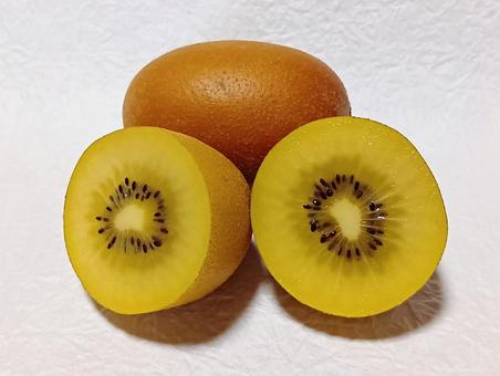 ゴールドキウイ ゴールドキウイ,キウイフルーツ,果物の写真素材