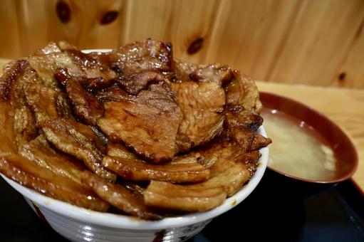 豚丼 帯広,豚丼,グルメの写真素材