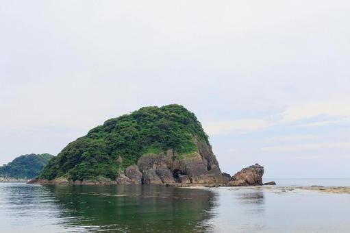 昼間のかえる島 昼間のかえる島の写真