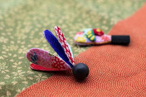 ちりめん素材のお正月イメージ 羽付きの羽,羽子板,ちりめんの写真素材