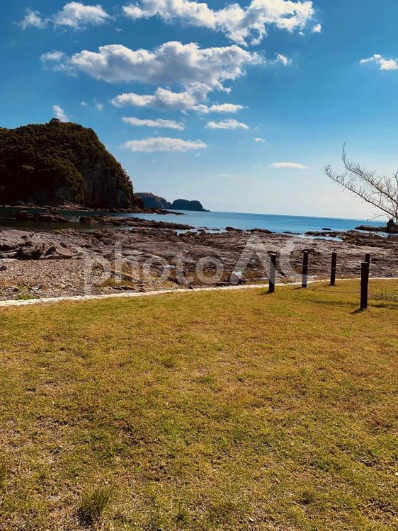 那智勝浦町　夏山公園　海岸 空,晴れ,海の写真素材