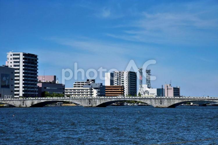 新潟の街並み 都市,空,万代橋の写真素材