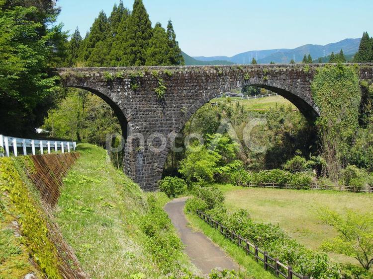 石橋のある風景 石橋,橋,歴史の写真素材
