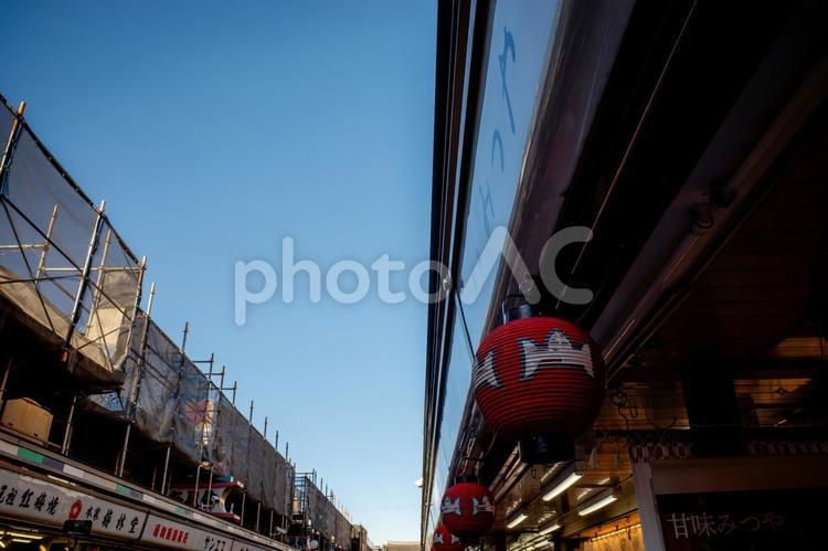 夕方の商店街を望む 日本,東京,東京都の写真素材