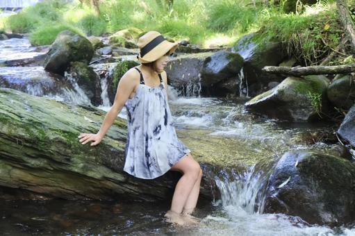 水遊び 水遊び 水遊び,河,渓流の写真素材
