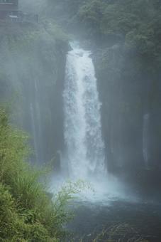 霧の音止の滝 霧の音止の滝の写真