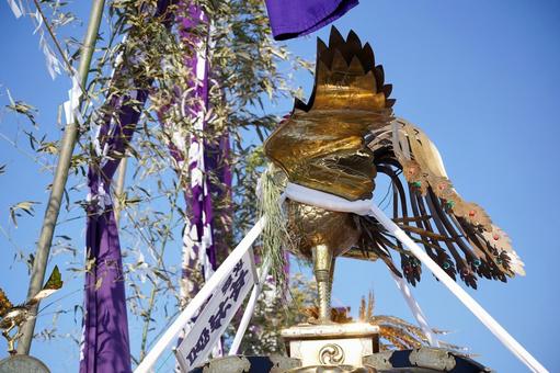 A festival mikoshi with a shining phoenix, JPG