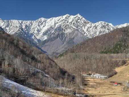 冠雪の北アルプス　鹿島槍ヶ岳 冠雪,北アルプス,秋の写真素材