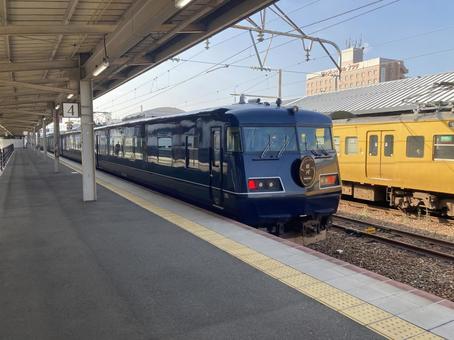 ウエストエクスプレス銀河 ウエストエクスプレス銀河 下関駅,ウエストエクスプレス銀河,寝台特急の写真素材