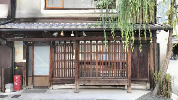 京都 町家 京都,町家,屋根瓦の写真素材