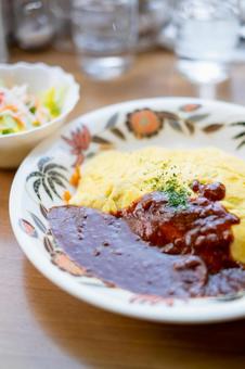 ［食べ物・グルメ］オムライスの写真