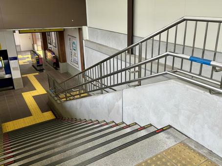 公共交通機関の改札と通路 駅,階段,改札の写真素材