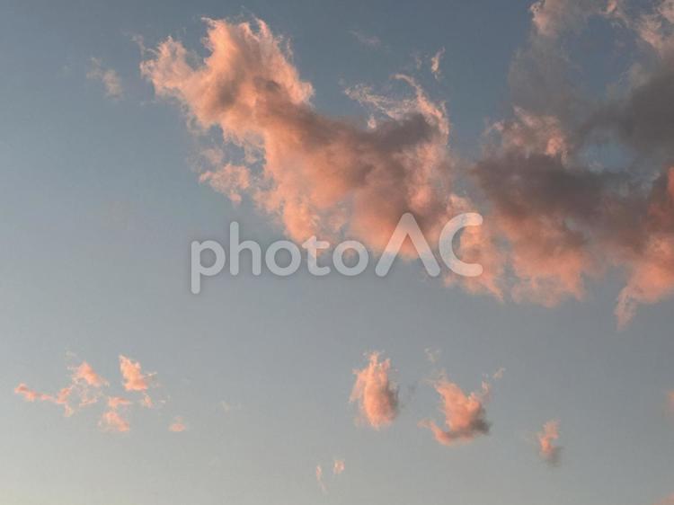 冬の夕暮れの空 風景,空,夕焼けの写真素材