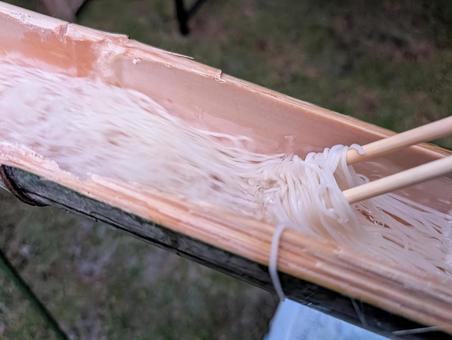 流しそうめん5 流しそうめん5 流しそうめん,夏,涼の写真素材