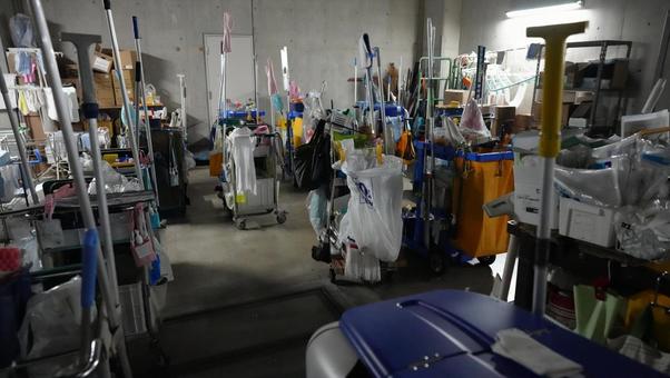 物置き場 物置き場 物置き場,雑多,ゴミの写真素材