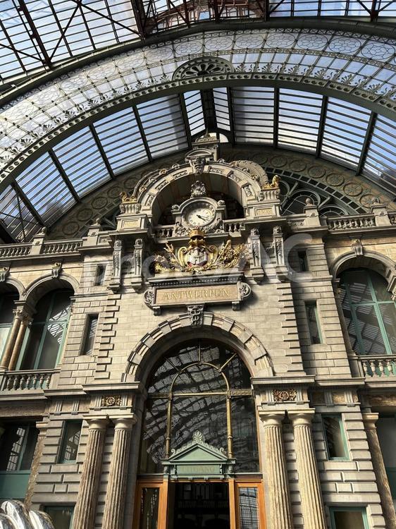 アントワープ中央駅構内　ベルギー アントワープ中央駅,駅,構内の写真素材
