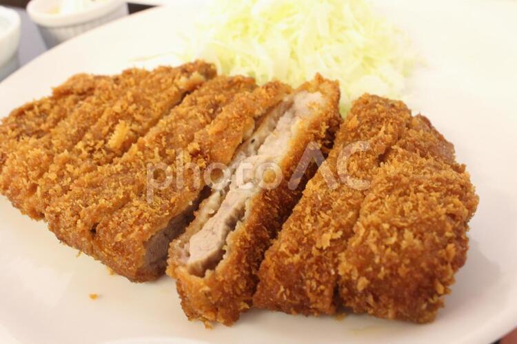 揚げたてとんかつ定食 とんかつ,揚げたて,フライの写真素材