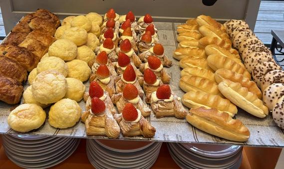 かわいいパン 食べ物,朝食,朝ごはんの写真素材