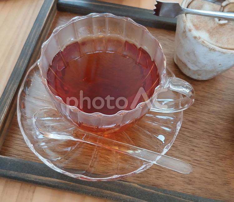 きれいなティーセットで紅茶を 紅茶,ティーセット,飲み物の写真素材
