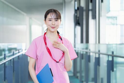 病院で働く女性の医者 病院,医者,医療の写真素材